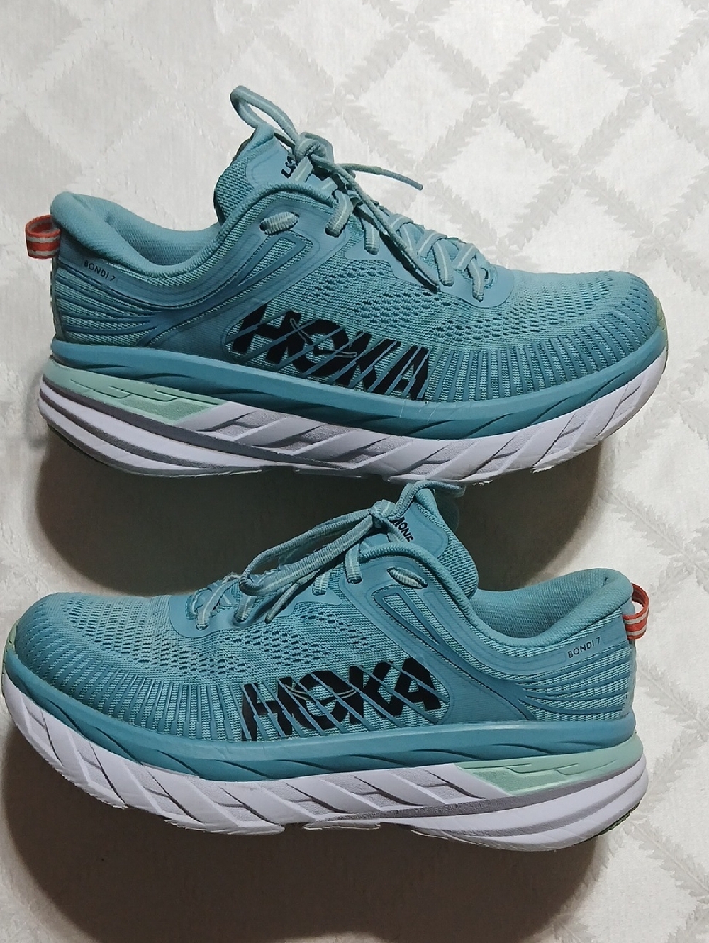 HOKA One One Bondi 7 Running Shoes Size 9 Women's